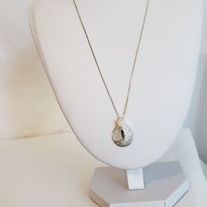 14k white gold diamond pendant